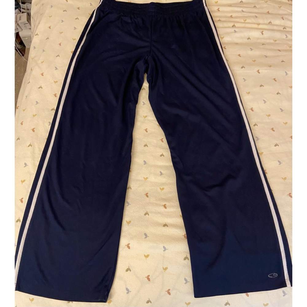 Men’s training pants (Large) Champion brand